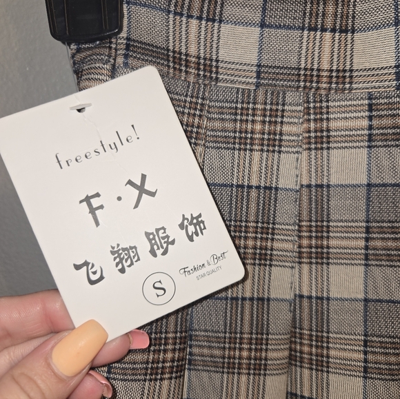 Pleated Plaid Mini Skirt in Beige and Gray - Picture 3 of 3